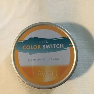 Lavish Quick Color Switch Dry Makeup Brush Cleaner
